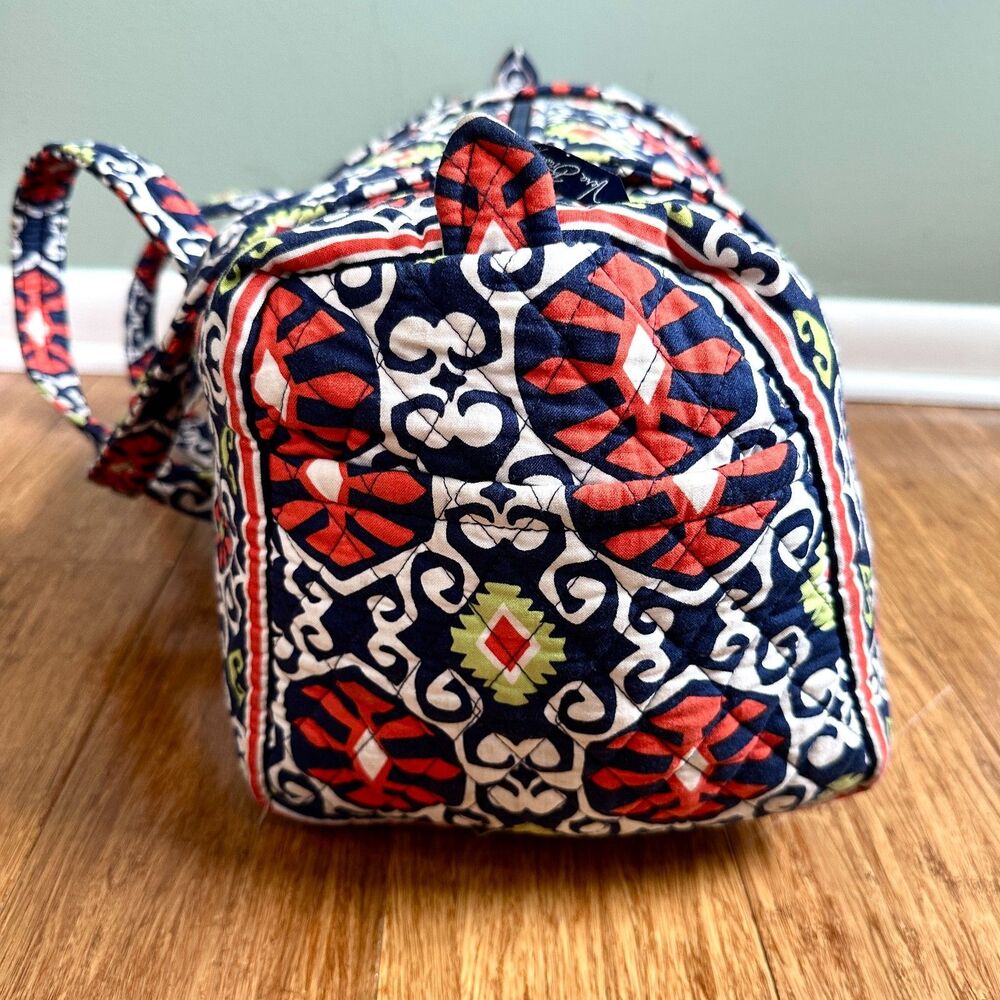 Vera Bradley Duffle Bag Sun Valley Medium 18" Retired Travel Quilted Geometric - Picture 7 of 12